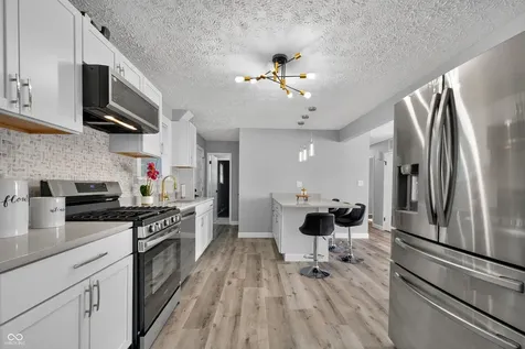5262 Mark Lane Indianapolis IN 46226