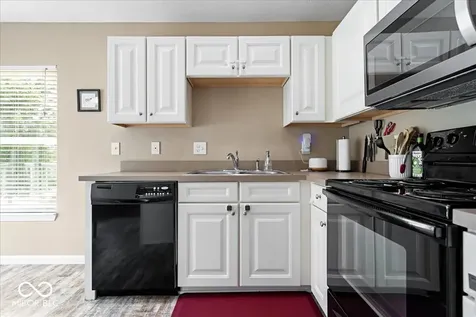 13249 Komatite Way Fishers IN 46038
