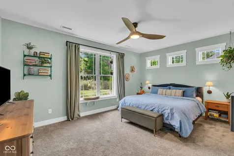 9827 Warren Place Indianapolis IN 46229