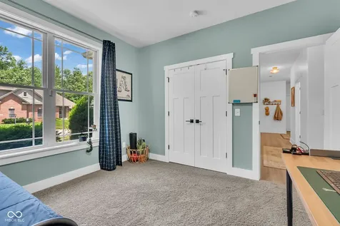 9827 Warren Place Indianapolis IN 46229