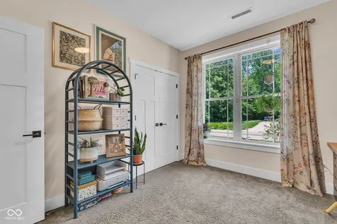 9827 Warren Place Indianapolis IN 46229