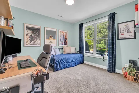9827 Warren Place Indianapolis IN 46229