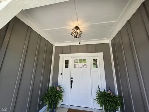 9827 Warren Place Indianapolis IN 46229