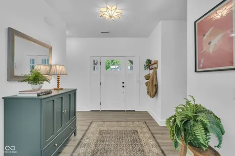 9827 Warren Place Indianapolis IN 46229