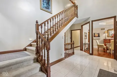 1371 Bur Oak Court Avon IN 46123