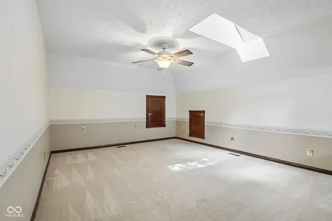 1371 Bur Oak Court Avon IN 46123
