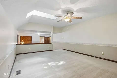 1371 Bur Oak Court Avon IN 46123