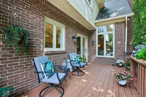 1371 Bur Oak Court Avon IN 46123
