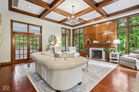 1371 Bur Oak Court Avon IN 46123