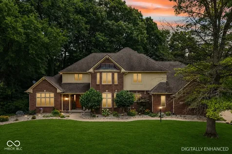 1371 Bur Oak Court Avon IN 46123