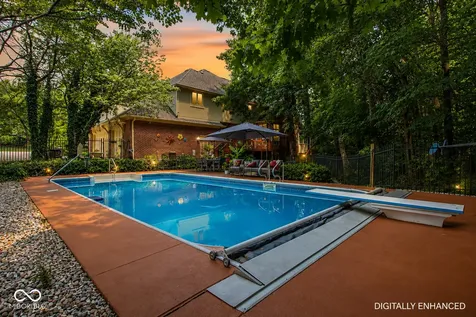 1371 Bur Oak Court Avon IN 46123