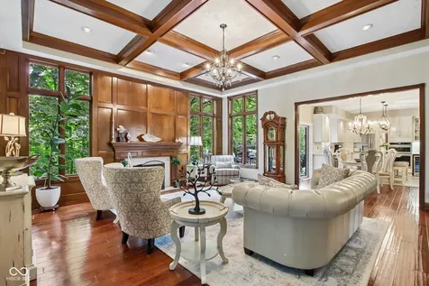 1371 Bur Oak Court Avon IN 46123