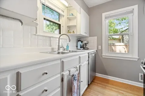 2515 E 58th Street Indianapolis IN 46220