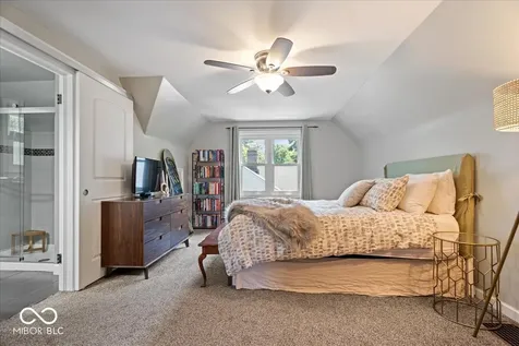 2515 E 58th Street Indianapolis IN 46220