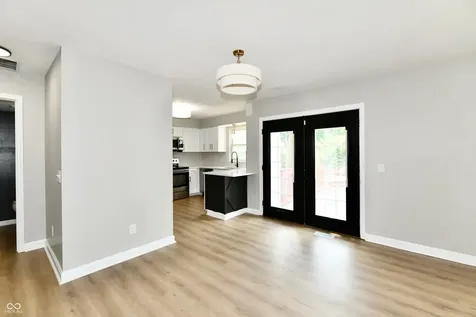 1832 Ambassador Court Indianapolis IN 46214