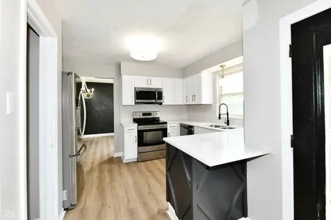 1832 Ambassador Court Indianapolis IN 46214