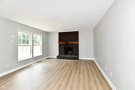 1832 Ambassador Court Indianapolis IN 46214