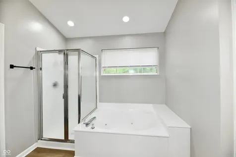 1832 Ambassador Court Indianapolis IN 46214
