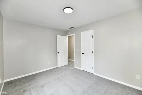 1832 Ambassador Court Indianapolis IN 46214