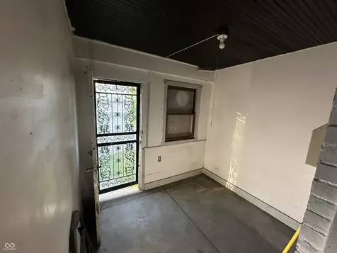 1402 E Market Street Indianapolis IN 46201