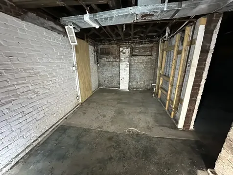 1402 E Market Street Indianapolis IN 46201
