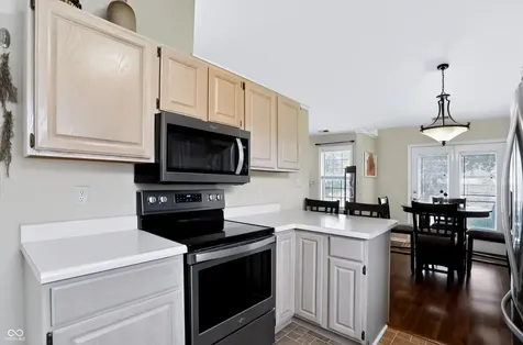 7734 Winding Creek Drive Indianapolis IN 46236