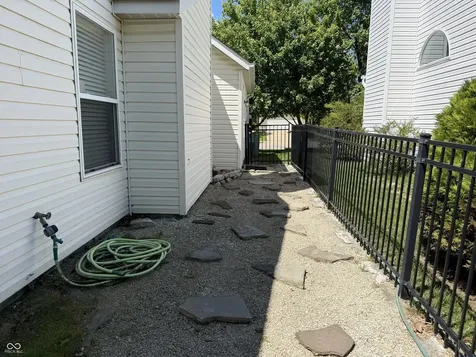 12051 Driftstone Drive Fishers IN 46037