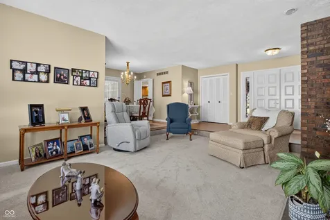 3721 Oriole Drive Columbus IN 47203