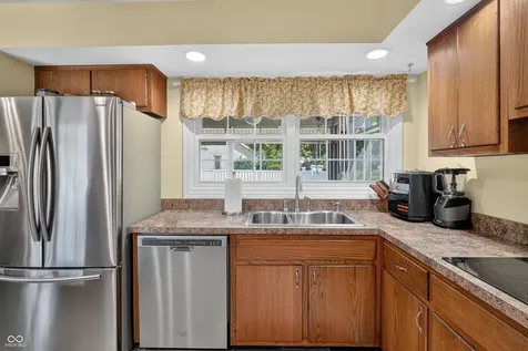 3721 Oriole Drive Columbus IN 47203