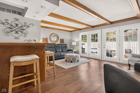 3721 Oriole Drive Columbus IN 47203