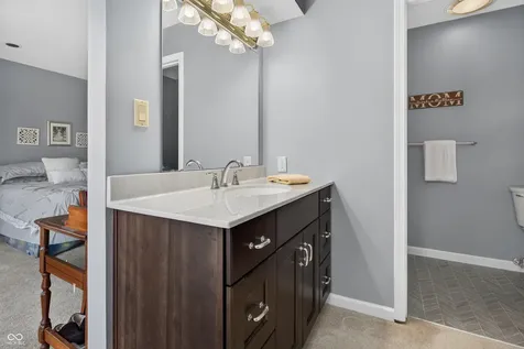 3721 Oriole Drive Columbus IN 47203