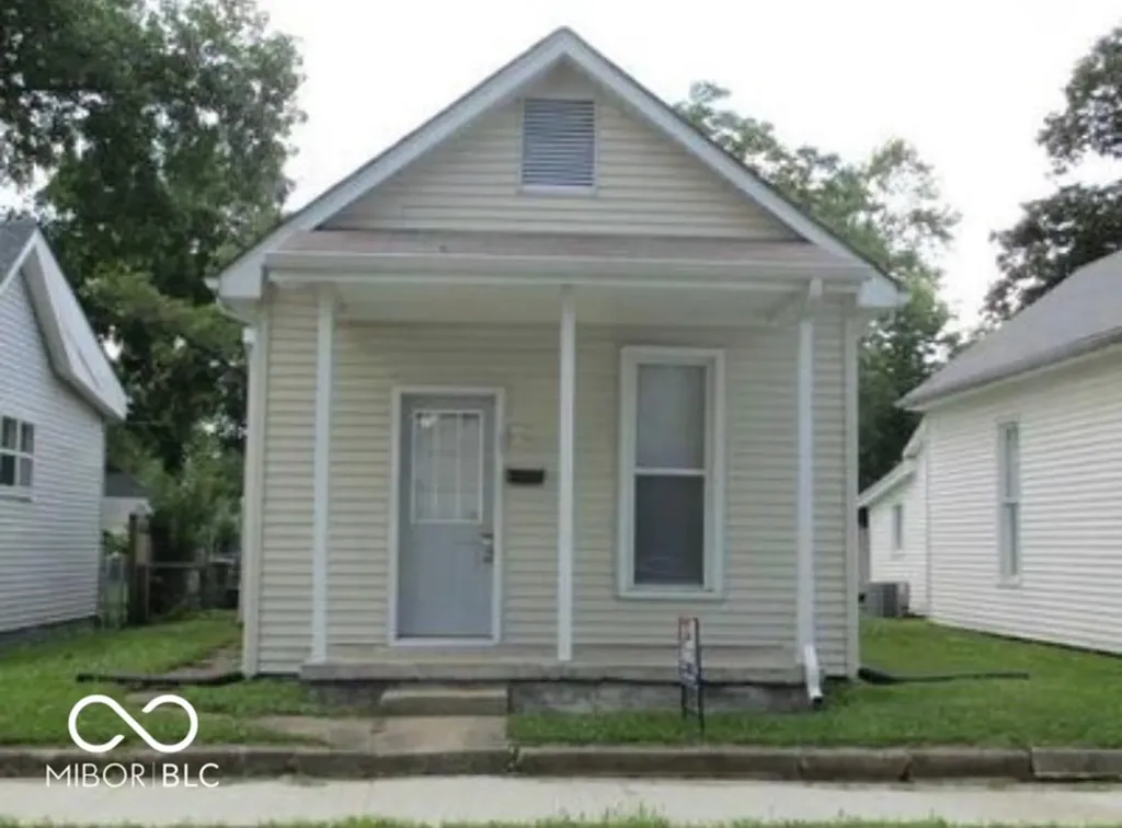 1448 Chestnut Street Columbus IN 47201