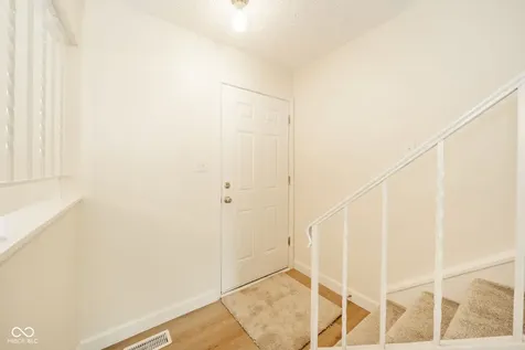 1596 Marborough Lane Indianapolis IN 46260
