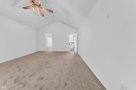 8274 Sweetclover Indianapolis IN 46256