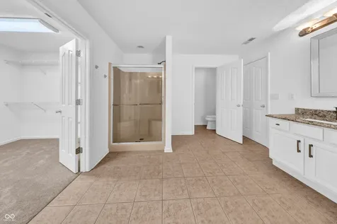8274 Sweetclover Indianapolis IN 46256