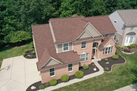 8274 Sweetclover Indianapolis IN 46256