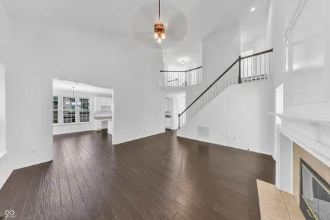 8274 Sweetclover Indianapolis IN 46256