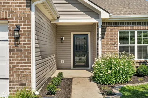 1703 Danielle Road Lebanon IN 46052
