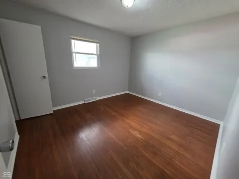 84 S 6th Avenue Beech Grove IN 46107