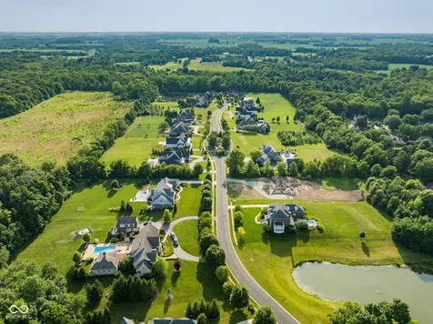 9480 Pleasant View Zionsville IN 46077