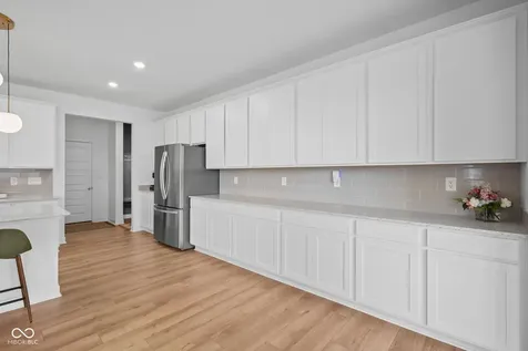 9149 Rockville Mccordsville IN 46055