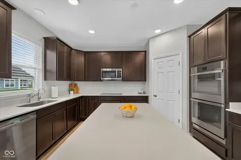 12378 Rooster Court Noblesville IN 46060