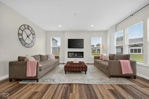 12378 Rooster Court Noblesville IN 46060