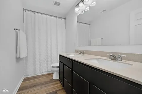 12378 Rooster Court Noblesville IN 46060