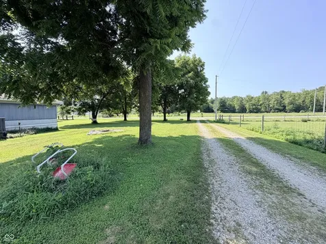 3640 W Co Rd 650 N Connersville IN 47331
