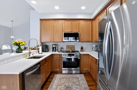 12689 Hollice Fishers IN 46037