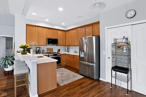 12689 Hollice Fishers IN 46037