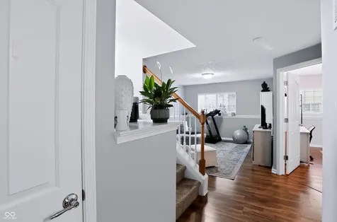 12689 Hollice Fishers IN 46037