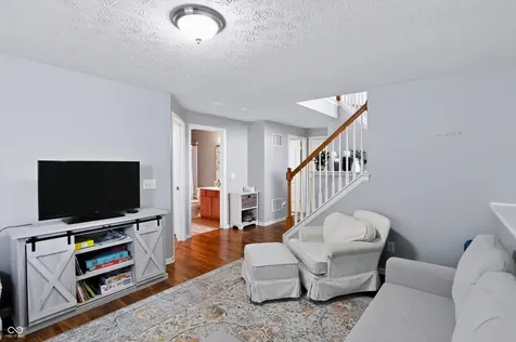 12689 Hollice Fishers IN 46037
