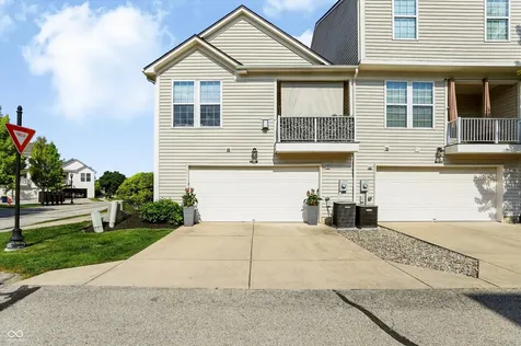 12689 Hollice Fishers IN 46037
